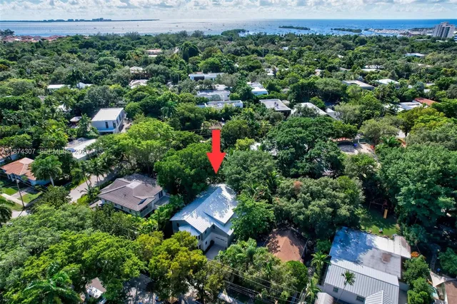 $4,900,000 | 2330 Overbrook Street, Coconut Grove, FL 33133