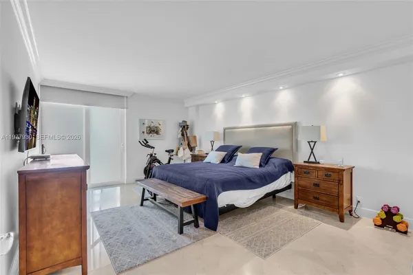 $1,350,000 | 1121 Crandon Boulevard, Unit E1203, Key Biscayne, FL 33149