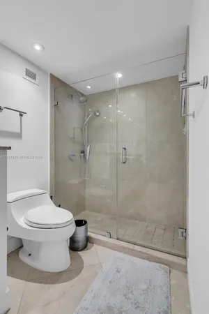 $1,350,000 | 1121 Crandon Boulevard, Unit E1203, Key Biscayne, FL 33149