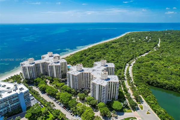 $1,350,000 | 1121 Crandon Boulevard, Unit E1203, Key Biscayne, FL 33149