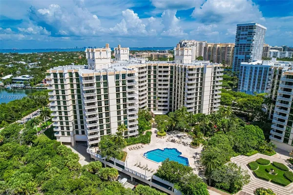 $1,350,000 | 1121 Crandon Boulevard, Unit E1203, Key Biscayne, FL 33149