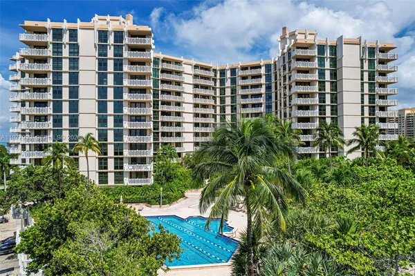 $1,350,000 | 1121 Crandon Boulevard, Unit E1203, Key Biscayne, FL 33149