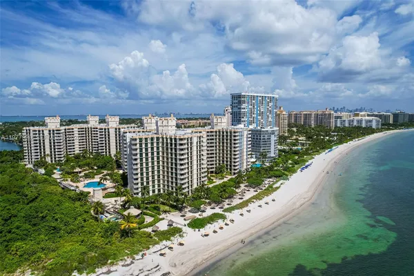 $1,350,000 | 1121 Crandon Boulevard, Unit E1203, Key Biscayne, FL 33149