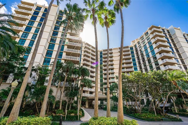 $1,350,000 | 1121 Crandon Boulevard, Unit E1203, Key Biscayne, FL 33149