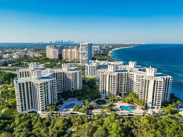 $1,350,000 | 1121 Crandon Boulevard, Unit E1203, Key Biscayne, FL 33149