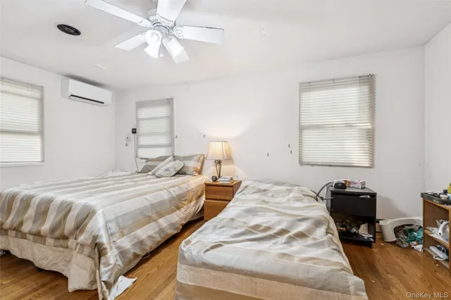 $1,298,000 | 219 Narrow Lane, Woodmere, NY 11598