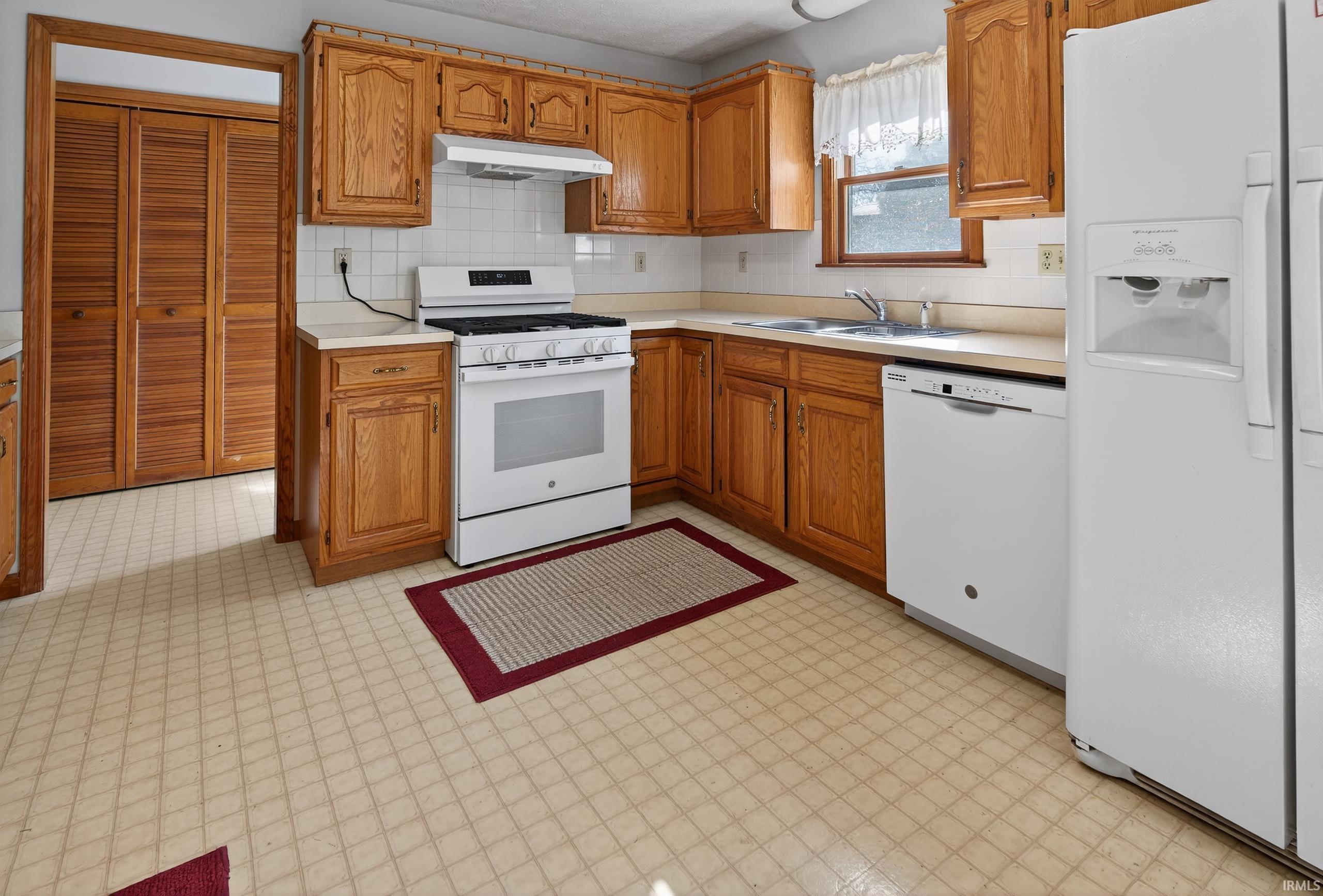 3371 West Base Road Rockport, IN 47635 - Photo 8 of 35 Gallery Image 8