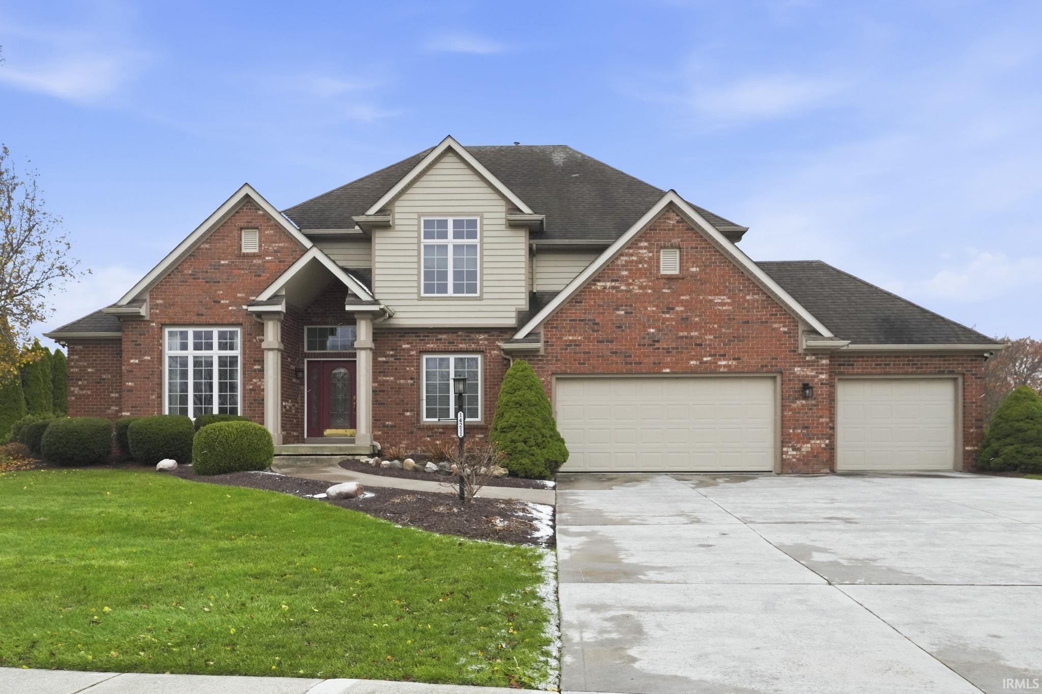 14211 Raynham Road Fort Wayne, IN 46814 - Photo 1 of 36