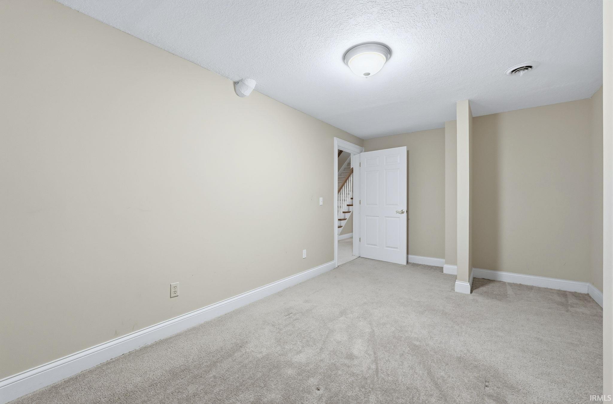 14211 Raynham Road Fort Wayne, IN 46814 - Photo 30 of 36