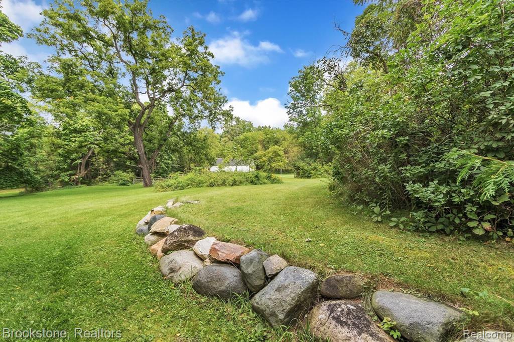 885 East Romeo Road Leonard, MI 48367 - Photo 49 of 60