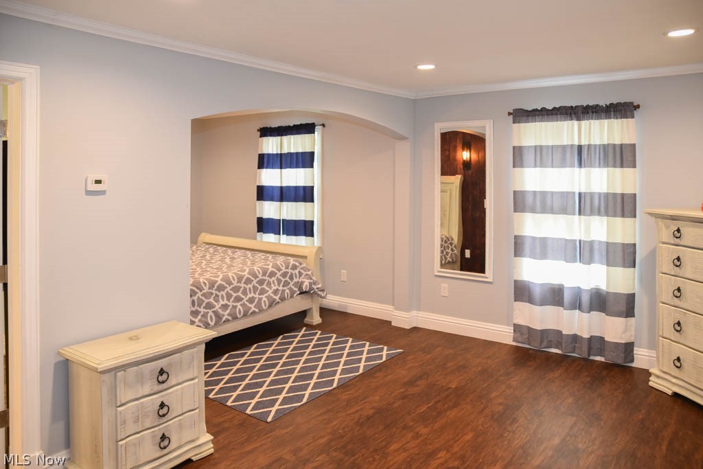 9410 Leroy Road Seville, OH 44273 - Photo 12 of 25 Master suite with a sitting area, walk-in closet and a private full bath.