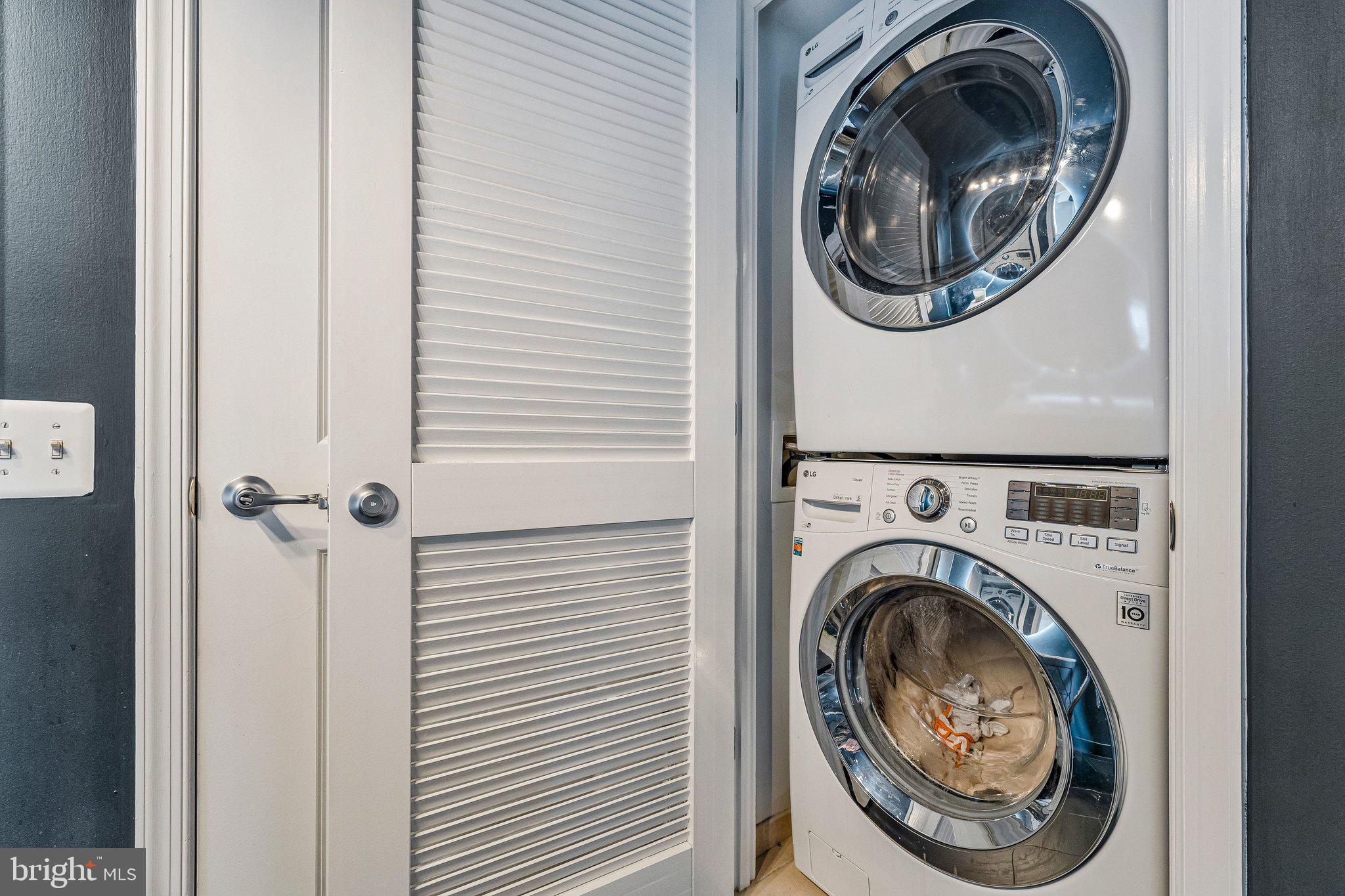 11800 Sunset Hills Road, Unit 826 Reston, VA 20190 - Photo 26 of 61 In-unit laundry