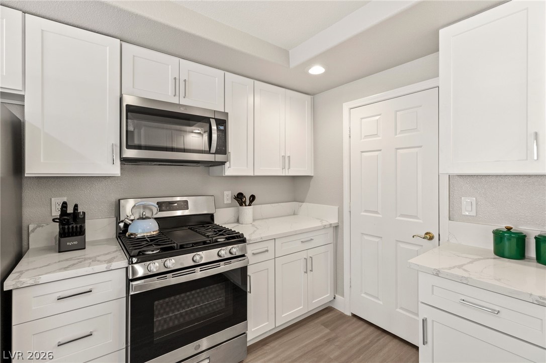 277 Via Tempesto Street Henderson, NV 89074 - Photo 17 of 44