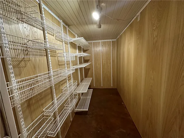 $1,895 | 606 Wilshire Place, Corpus Christi, TX 78411