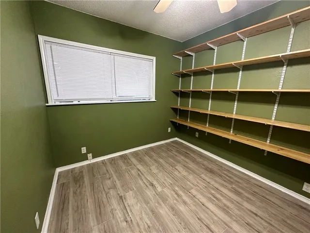 $1,895 | 606 Wilshire Place, Corpus Christi, TX 78411