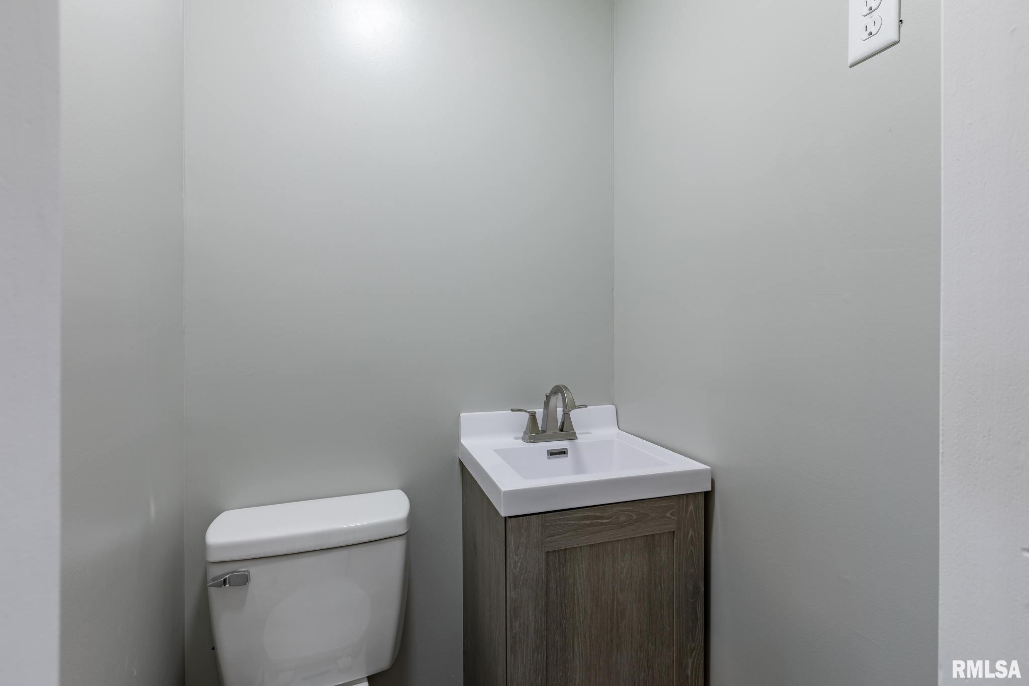 815 4th Street Colona, IL 61241 - Photo 13 of 25 Gallery Image 13