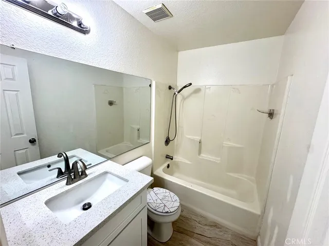 $1,850 | 16214 Juniper Street, Unit 3C, Hesperia, CA 92345