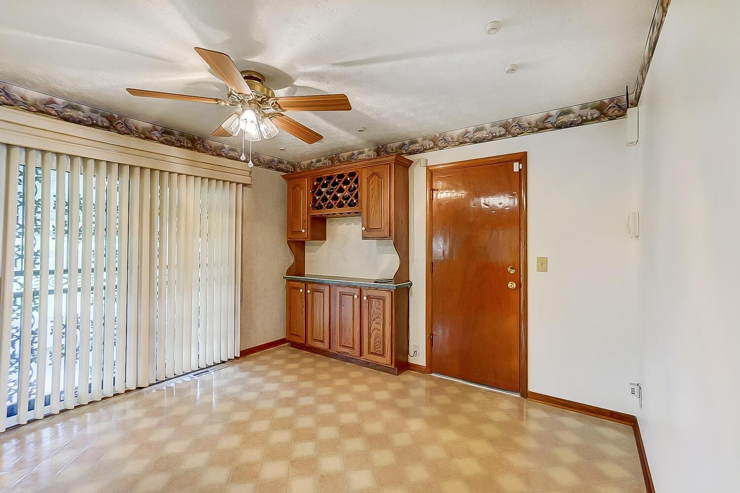 1083 Ross Road Columbus, OH 43227 - Photo 16 of 48 50041658-014_web