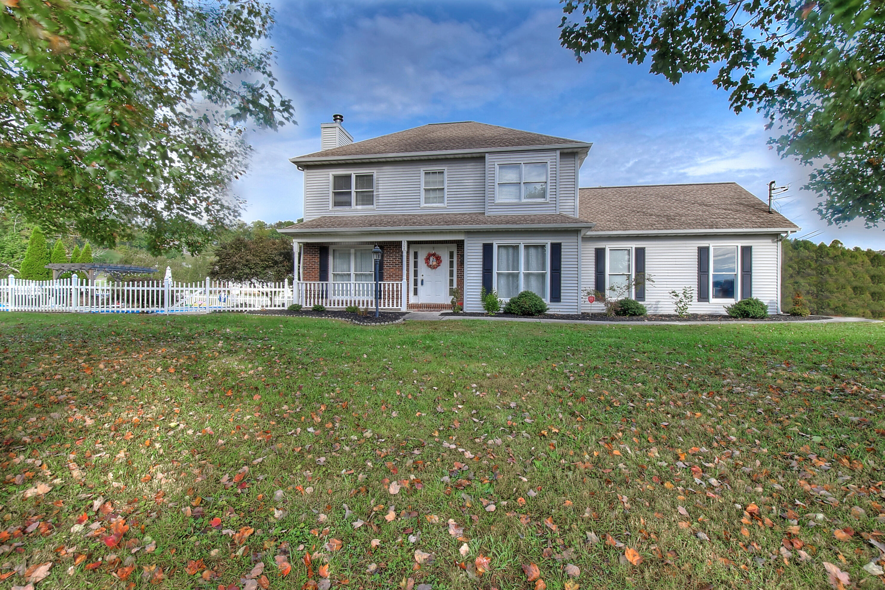508 Mitchell Road Kingsport, TN 37663 - Photo 1 of 35 DSC_0001_2_3_4_5_6