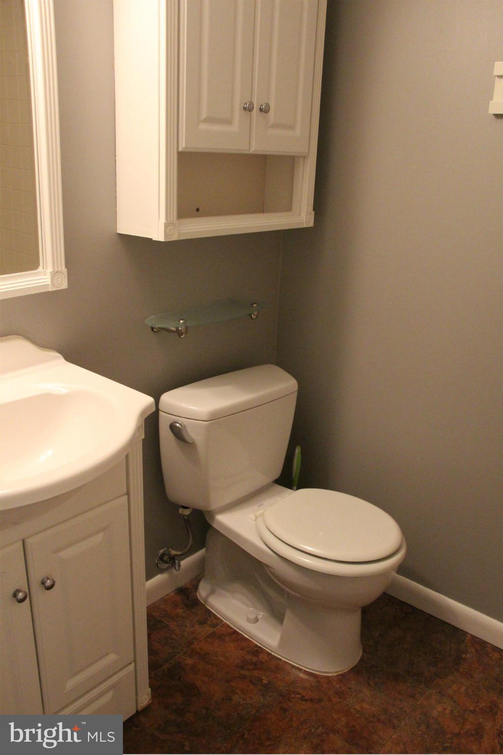 2240 Castle Rock Square, Unit 21C Reston, VA 20191 - Photo 13 of 30 Bath