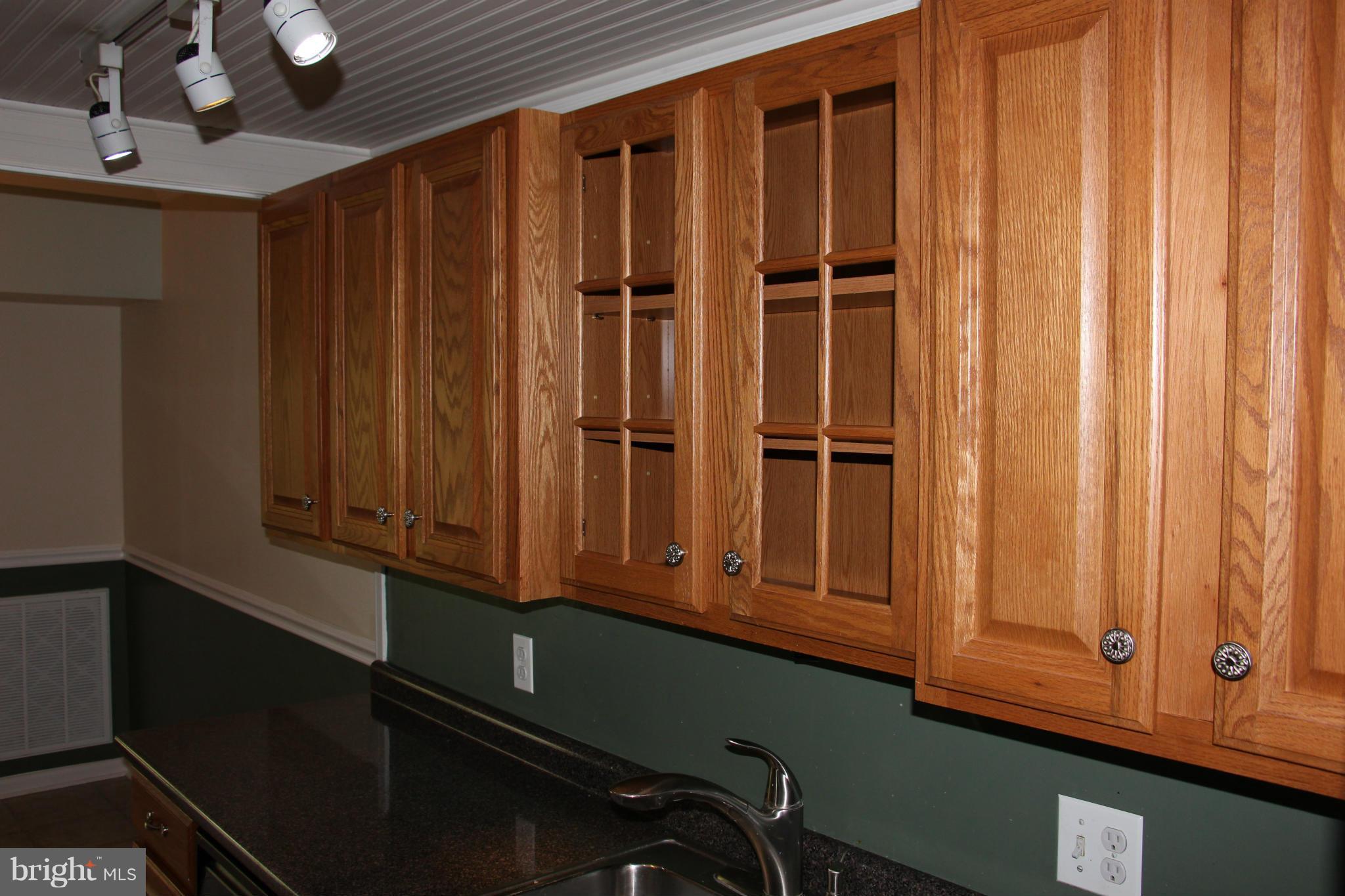 2240 Castle Rock Square, Unit 21C Reston, VA 20191 - Photo 3 of 30 Kitchen