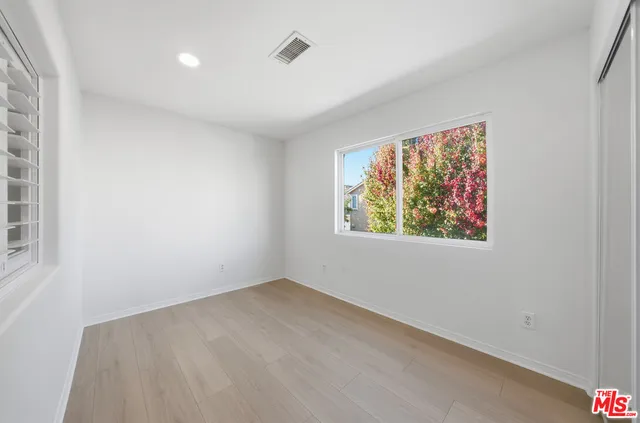 $745,000 | 25715 Wagner Way, Unit B, Stevenson Ranch, CA 91381