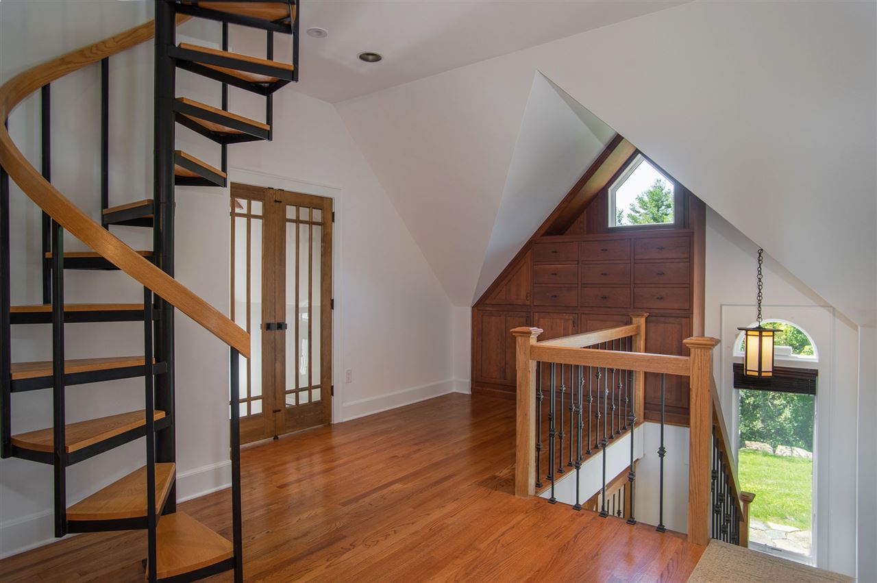 2462 Windham Hill Road Townshend, VT 05359 - Photo 21 of 40 Gallery Image 21