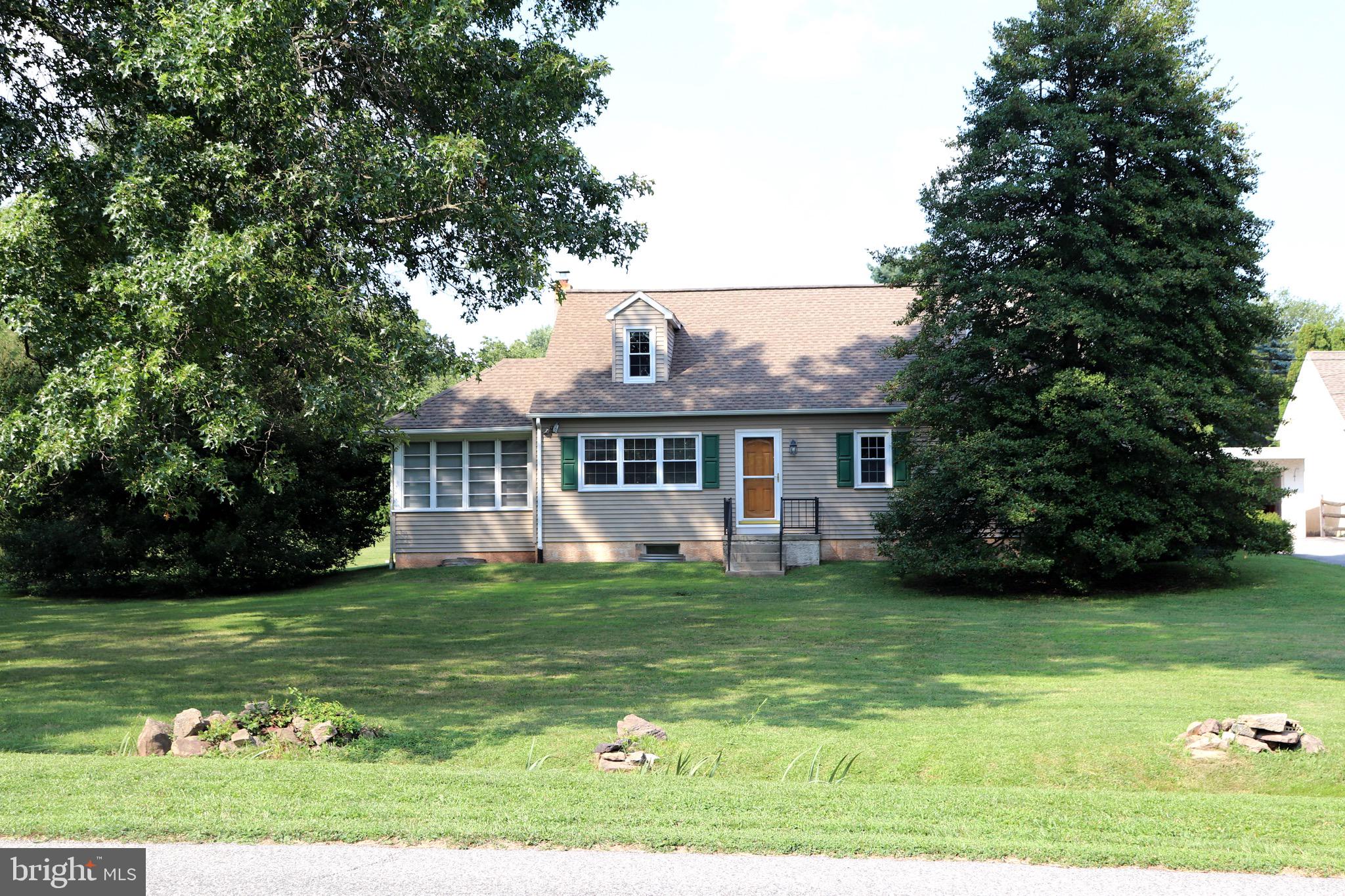 253 Stony Run Road Spring City, PA 19475 - Photo 2 of 45