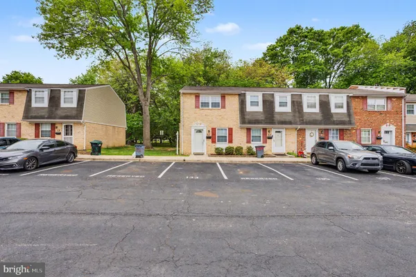$260,000 | 133 Merryman Court, Unit 17, Annapolis, MD 21401