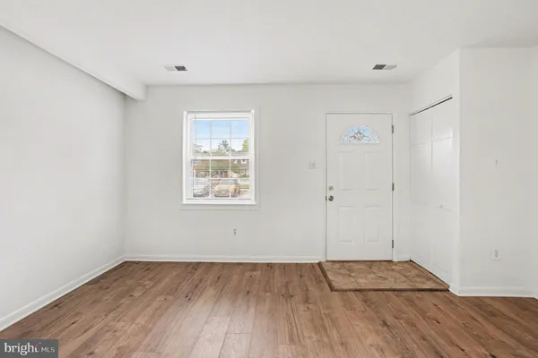 $260,000 | 133 Merryman Court, Unit 17, Annapolis, MD 21401