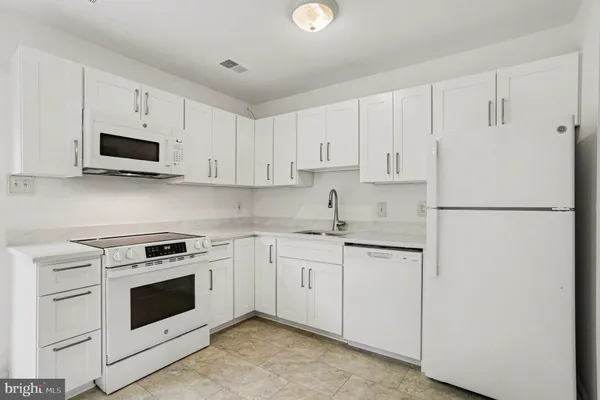 $260,000 | 133 Merryman Court, Unit 17, Annapolis, MD 21401