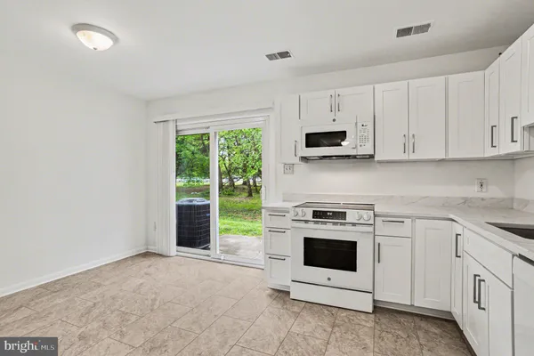 $260,000 | 133 Merryman Court, Unit 17, Annapolis, MD 21401