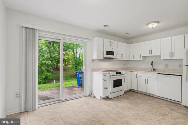 $260,000 | 133 Merryman Court, Unit 17, Annapolis, MD 21401