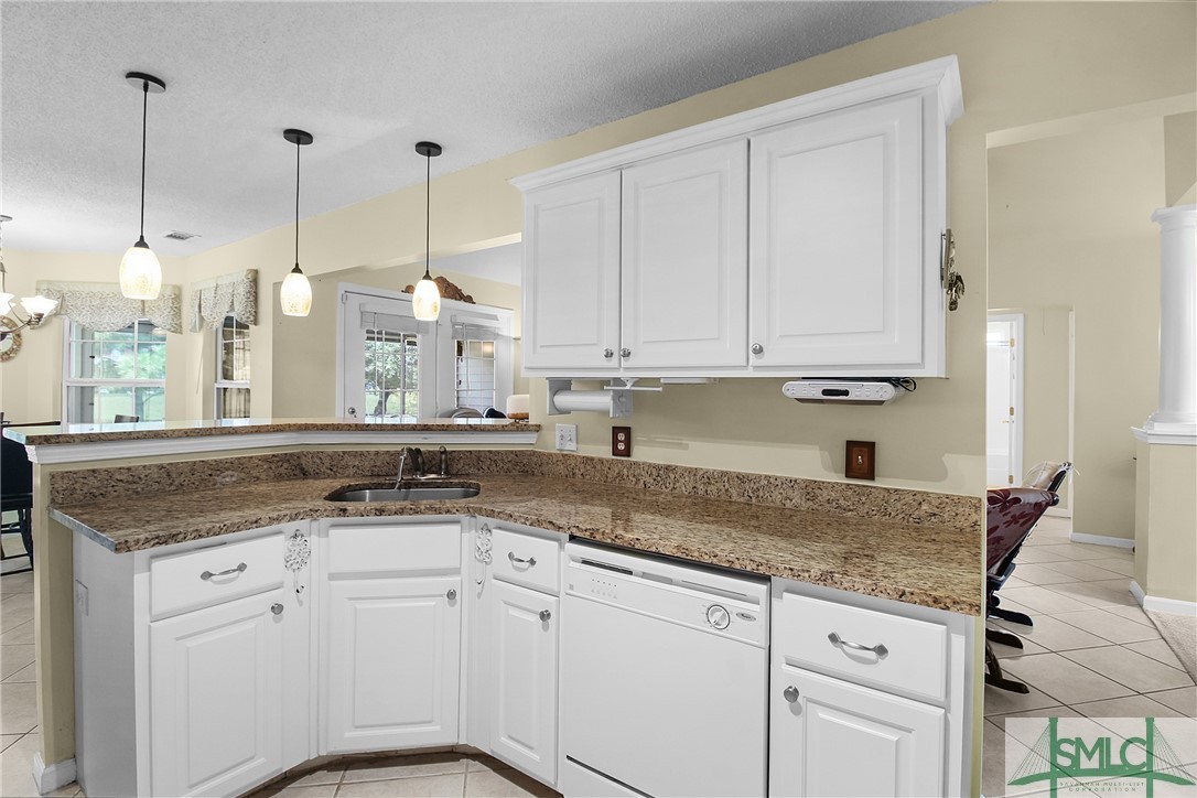 218 Pampas Drive Pooler, GA 31322 - Photo 5 of 50 Kitchen