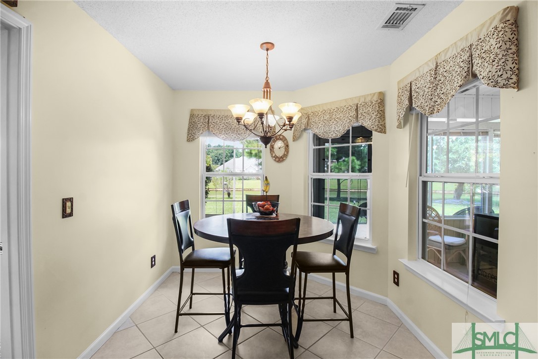 218 Pampas Drive Pooler, GA 31322 - Photo 6 of 50 Breakfast Nook