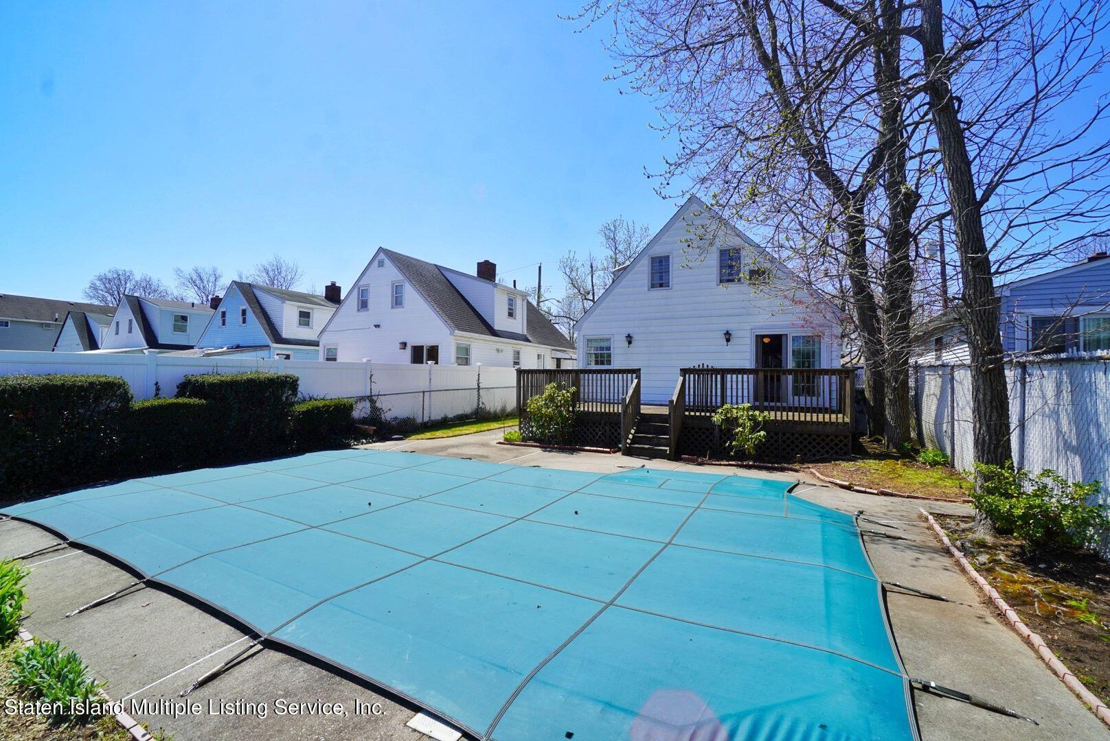 219 Beach Road Staten Island, NY 10312 - Photo 31 of 33 3