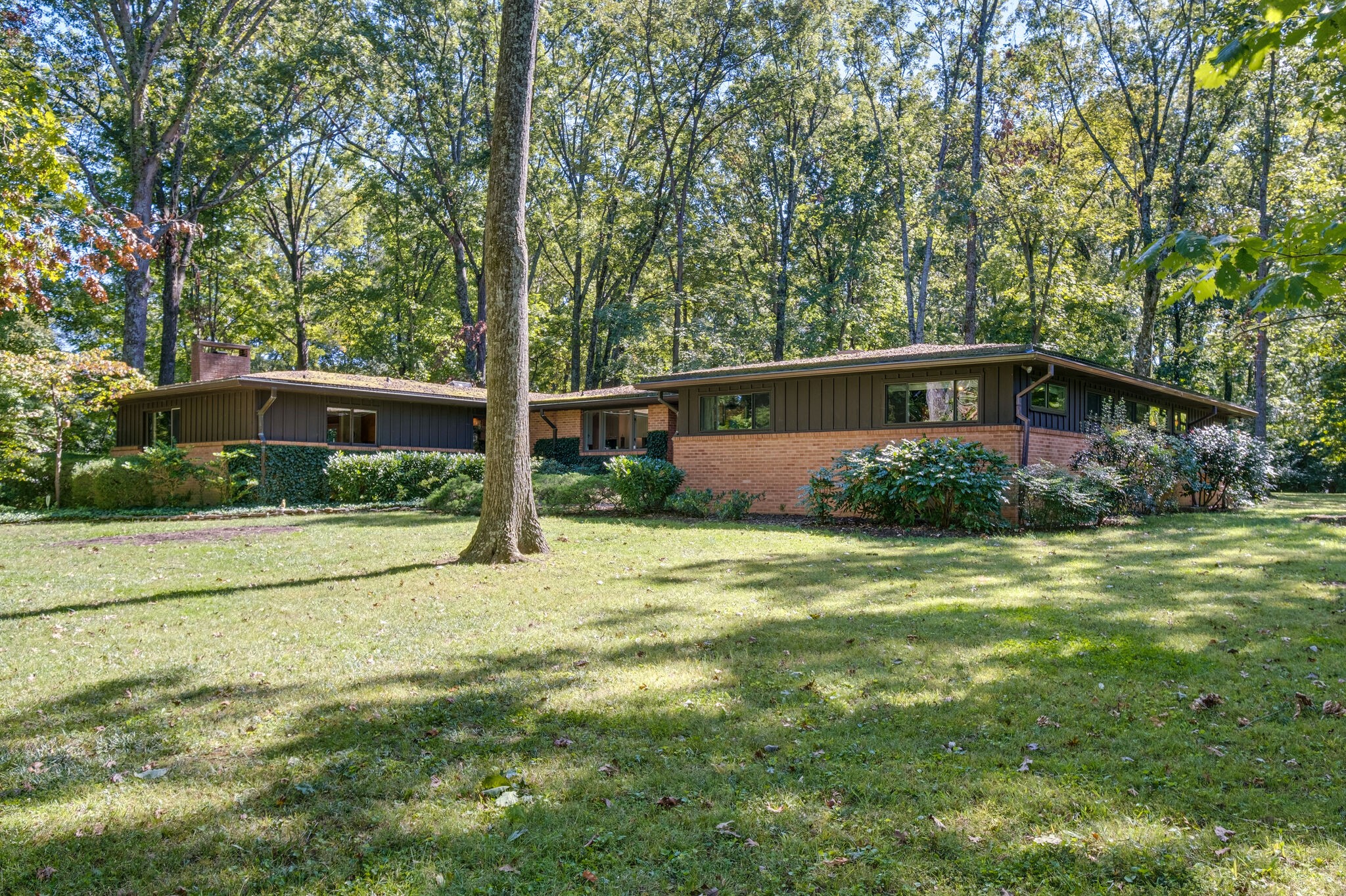 413 Powder Mill Road Nashville, TN 37205 - Photo 3 of 33