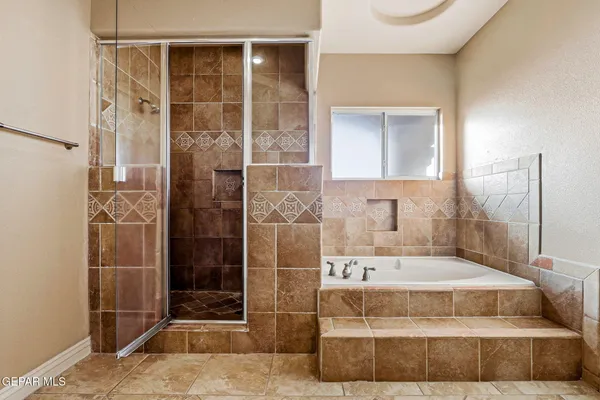 $624,999 | 935 Via Linda Court, El Paso, TX 79912