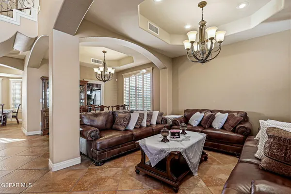 $624,999 | 935 Via Linda Court, El Paso, TX 79912