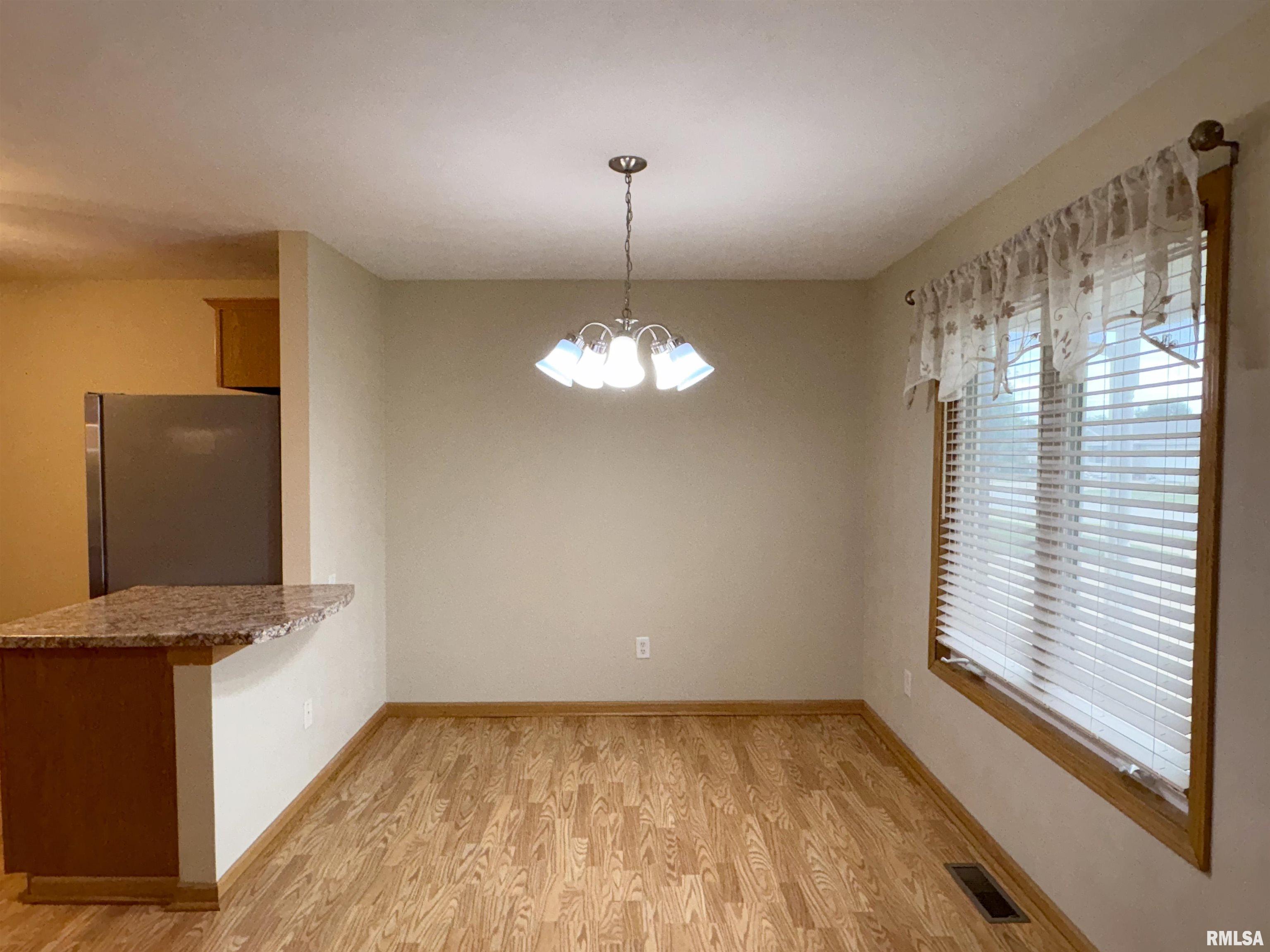 203 Easy Street Washington, IL 61571 - Photo 10 of 46 Gallery Image 10