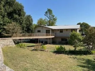 $548,000 | 201 Peninsula Court, Granbury, TX 76048