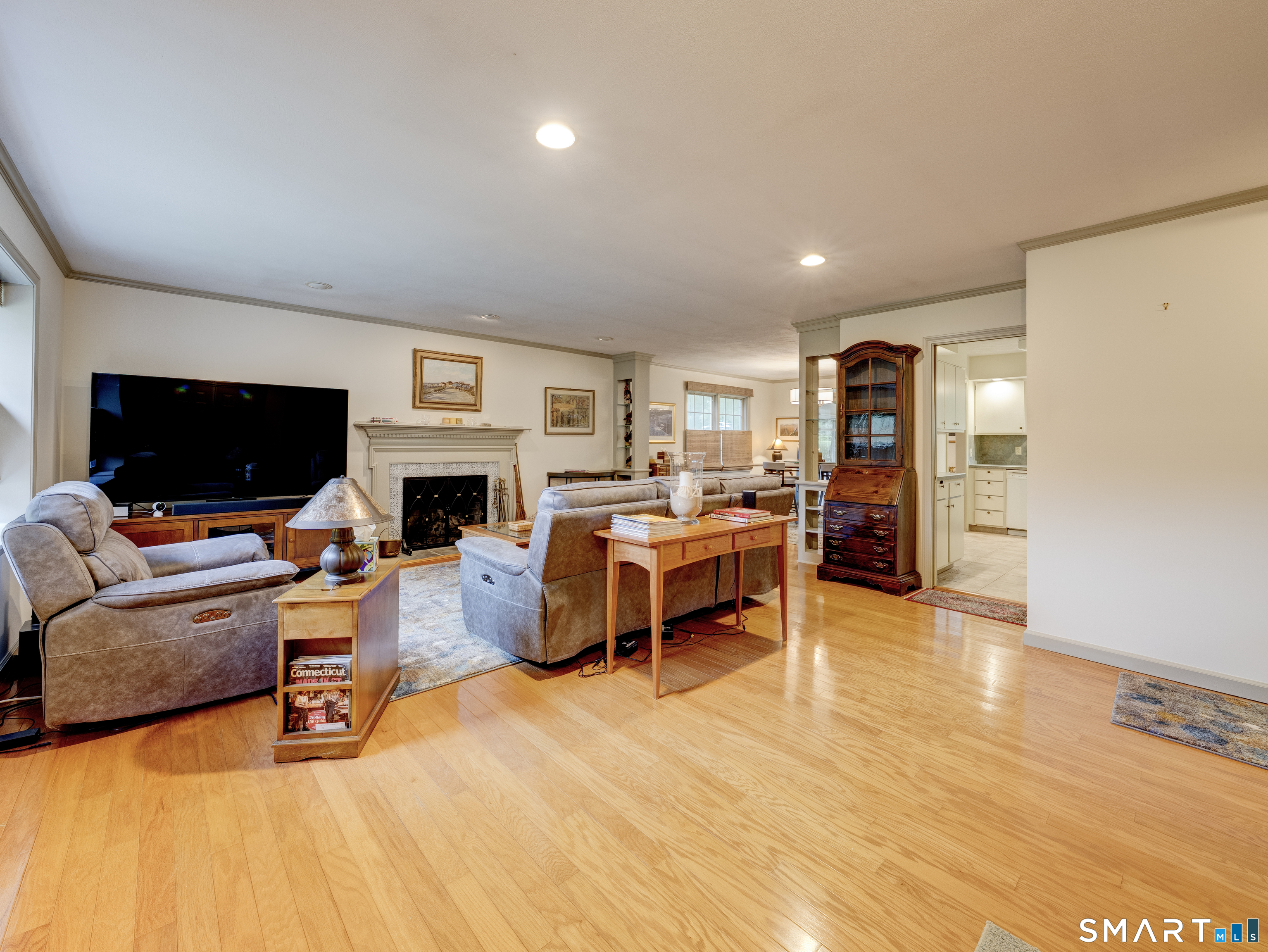 14 Hampshire Road, Unit 14 Madison, CT 06443 - Photo 2 of 18 Gallery Image 2