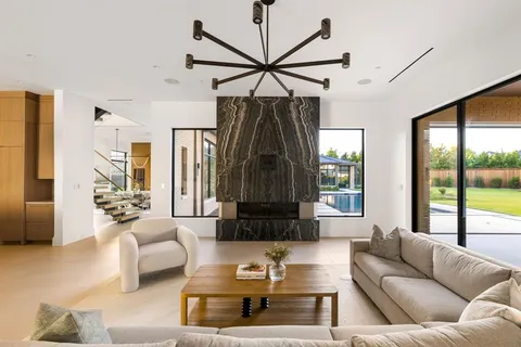 $8,350,000 | 4527 North Lindhurst Avenue, Dallas, TX 75229