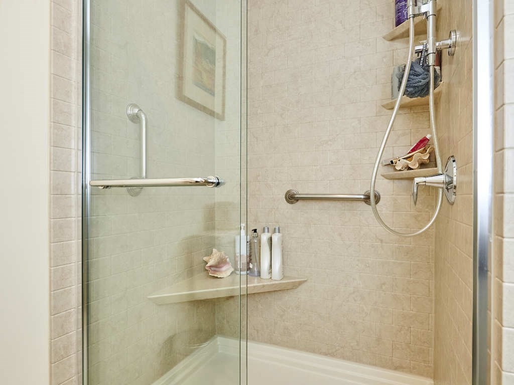3 Seal Harbor Road, Unit 744 Winthrop, MA 02152 - Photo 18 of 30 a bathroom with a shower