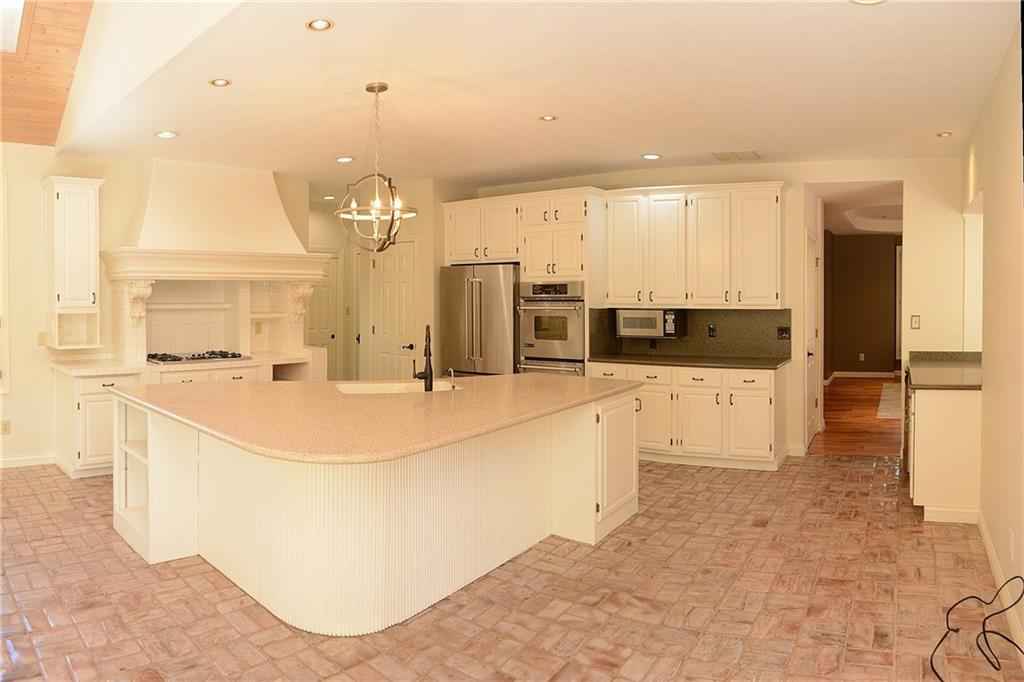13638 Smokey Ridge Place Carmel, IN 46033 - Photo 13 of 41 Gallery Image 13