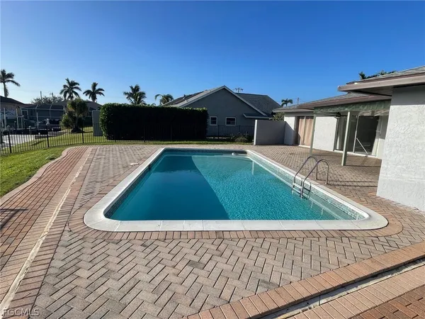 $3,250 | 5029 Southwest 11th Place, Cape Coral, FL 33914