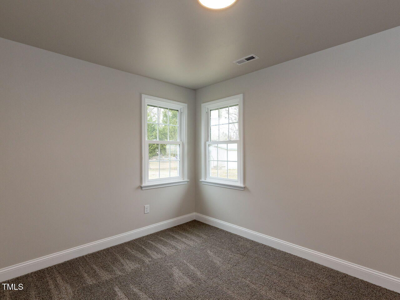 200 Pace Street Smithfield, NC 27577 - Photo 18 of 28 017-1280x960-bedroom-2