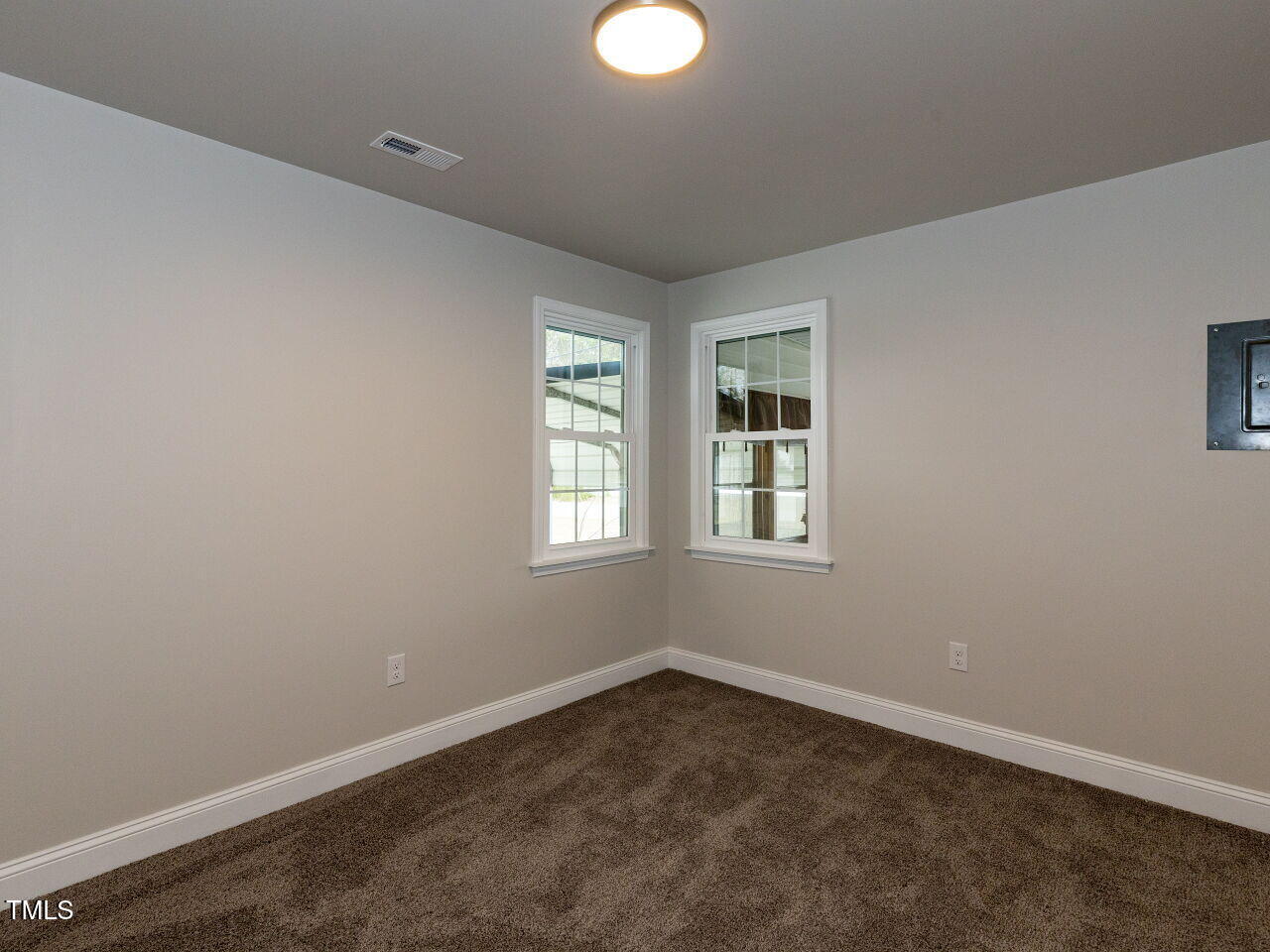 200 Pace Street Smithfield, NC 27577 - Photo 22 of 28 021-1280x960-bedroom-3