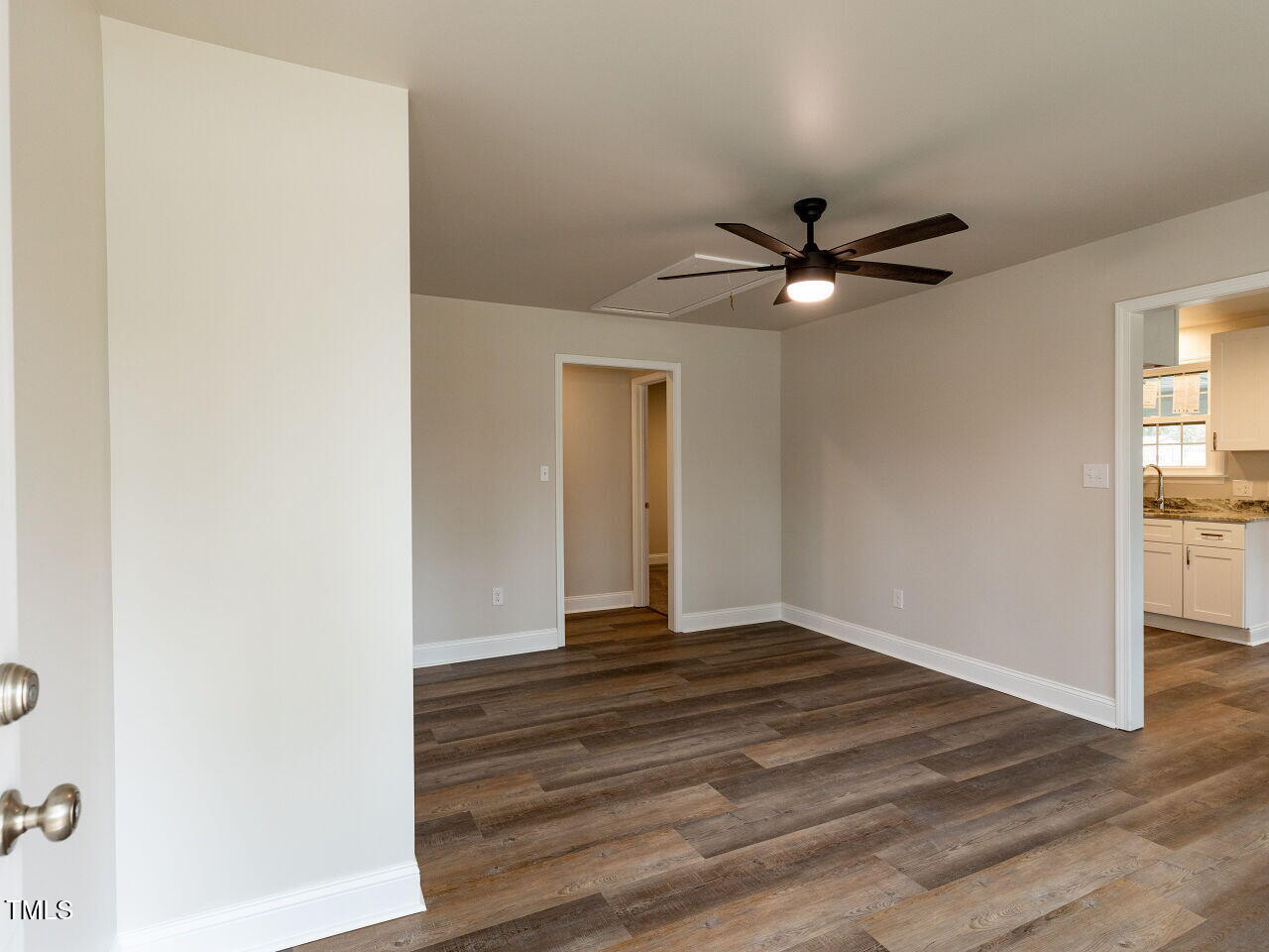 200 Pace Street Smithfield, NC 27577 - Photo 5 of 28 004-1280x960-foyer-entry