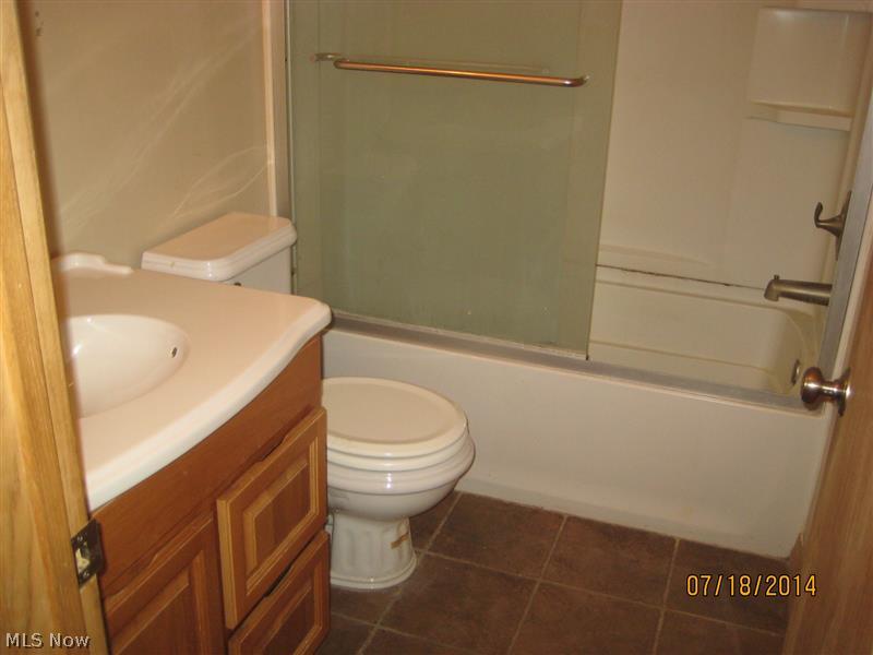 5810 Manchester Road Akron, OH 44319 - Photo 9 of 12